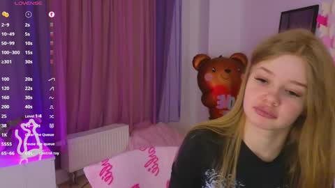 Rina online show from March 30, 8:43 pm