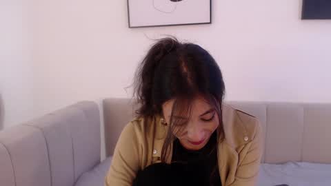 Snapshot of riley_bensongh chatting on January 28, 8:15 pm Riley online show from January 28, 8:15 pm