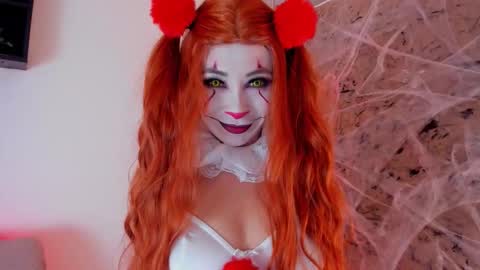 Snapshot of riley_bensongh chatting on October 25, 10:37 pm Riley online show from October 25, 10:37 pm