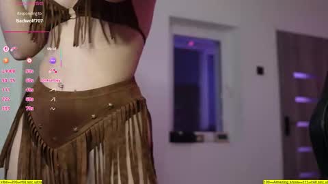 Snapshot of riley_reddd chatting on November 8, 5:45 pm riley_reddd online show from November 8, 5:45 pm