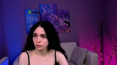 Snapshot of riley_sanders chatting on October 19, 9:32 am Meow online show from October 19, 9:32 am