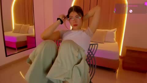 Riley Sierra online show from June 24, 12:48 pm