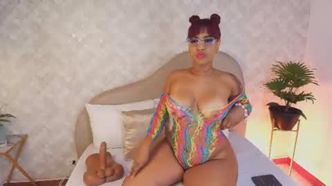 Snapshot of rileyallen01 chatting on June 20, 3:37 pm Rilley Allen online show from June 20, 3:37 pm