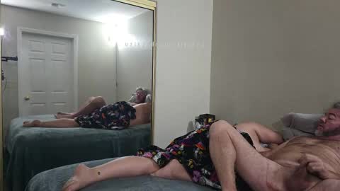 Riley  Logan online show from April 11, 11:47 am