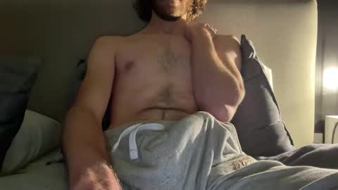 Snapshot of rileyman13xx chatting on December 4, 1:26 am rileyman13xx online show from December 4, 1:26 am