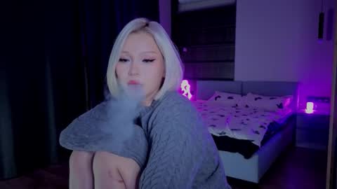 rileymee online show from November 16, 1:11 am