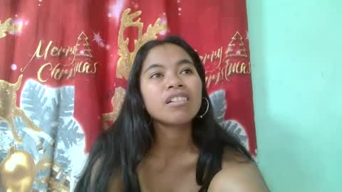 Snapshot of rinah856024 chatting on February 11, 4:24 pm rinah856024 online show from February 11, 4:24 pm