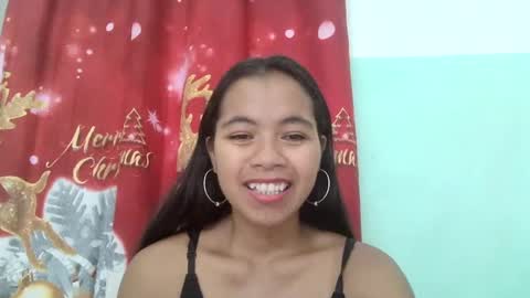 Snapshot of rinah856024 chatting on February 13, 9:51 am rinah856024 online show from February 13, 9:51 am