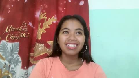 Snapshot of rinah856024 chatting on February 23, 6:39 am rinah856024 online show from February 23, 6:39 am