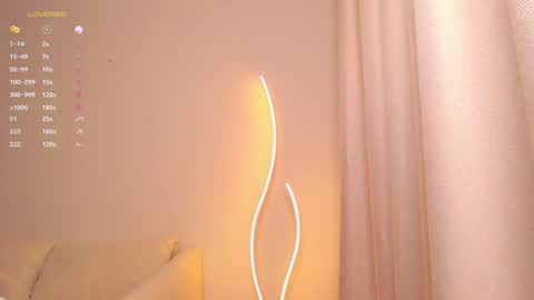 Rina online show from December 4, 5:27 am