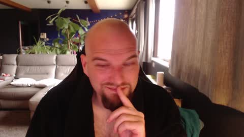 Snapshot of ripp3r chatting on January 1, 12:55 pm Jack online show from January 1, 12:55 pm