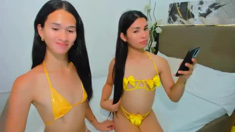 RIRI online show from April 5, 1:08 pm