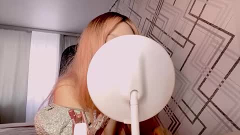 Nicole online show from March 15, 1:39 pm