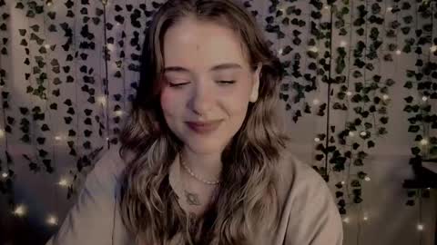 risha_laass online show from February 8, 8:10 pm