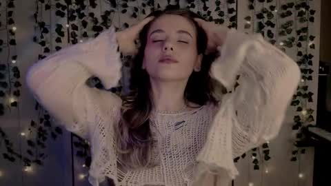 risha_laass online show from February 16, 5:15 pm