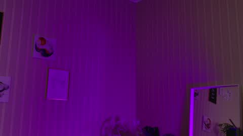 Alice online show from December 31, 6:05 am