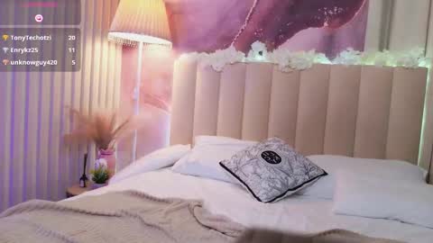 Snapshot of ritaverginia chatting on September 22, 7:16 pm Sweet Rita Verginia online show from September 22, 7:16 pm