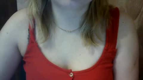 Snapshot of riveramaureen chatting on December 8, 2:30 pm RiveraMaureen online show from December 8, 2:30 pm