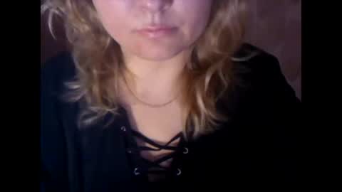 Snapshot of riveramaureen chatting on January 9, 5:23 am RiveraMaureen online show from January 9, 5:23 am