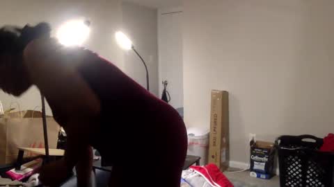 Snapshot of riversaint chatting on December 15, 10:37 pm River Saint online show from December 15, 10:37 pm