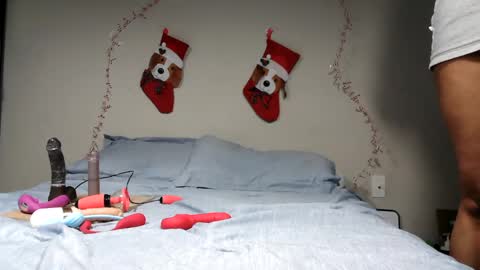 Snapshot of riversaint chatting on January 6, 10:35 am River Saint online show from January 6, 10:35 am