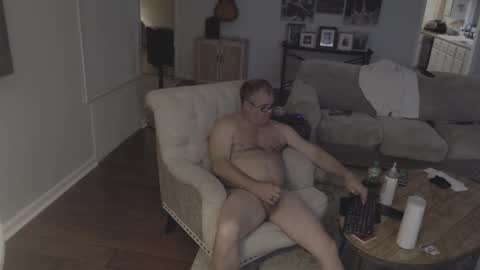 rjkelly6892 online show from March 31, 7:09 am