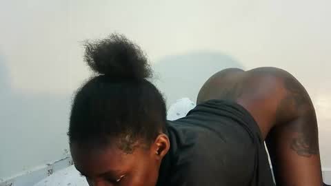 rlessing2 online show from February 18, 11:33 pm