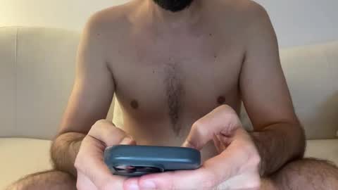 Snapshot of rlggggn42 chatting on October 4, 6:39 pm rlggggn42 online show from October 4, 6:39 pm