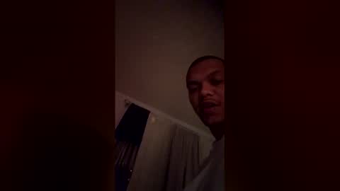 rmtxoxo427 online show from April 12, 7:46 am