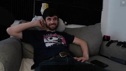 Ryan aka KeylimeRy online show from June 3, 5:51 pm