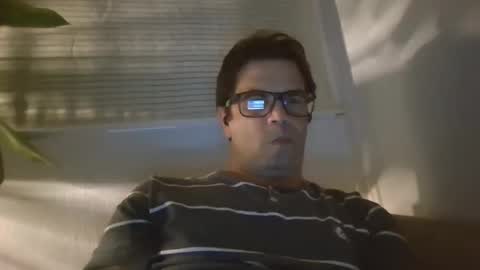 Snapshot of rnero67 chatting on October 3, 3:47 am Rnero67 online show from October 3, 3:47 am