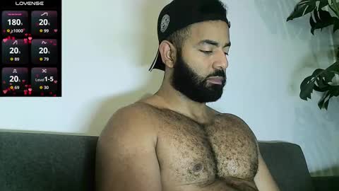 SebasRoa online show from December 17, 5:52 pm