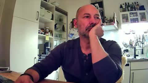 Snapshot of roadrunnerger chatting on January 9, 5:11 pm roadrunnerger online show from January 9, 5:11 pm