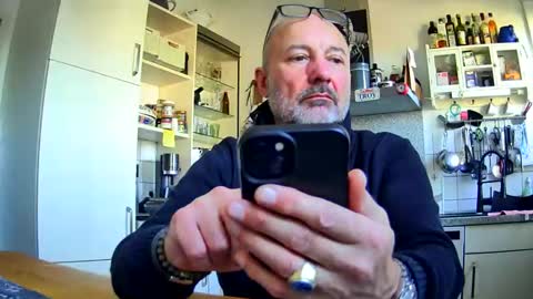 Snapshot of roadrunnerger chatting on January 10, 12:47 pm roadrunnerger online show from January 10, 12:47 pm