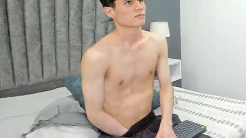 Roan Birkin online show from March 4, 1:45 am