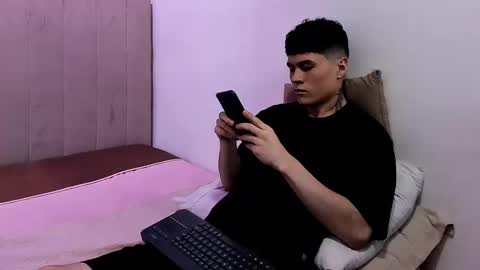 Roan Birkin online show from September 23, 8:45 pm