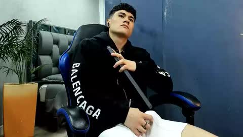 Roan Birkin online show from September 24, 7:39 pm