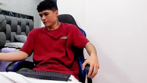 Roan Birkin online show from October 6, 7:22 pm