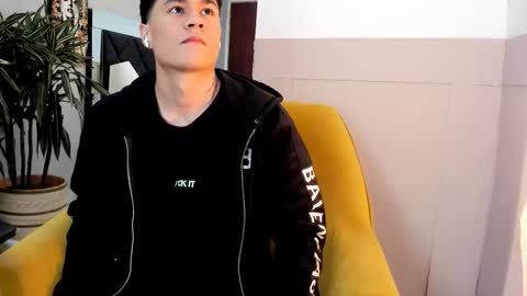 Roan Birkin online show from February 13, 8:49 pm