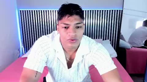 Snapshot of roan_martins chatting on June 9, 2:50 pm R O A N online show from June 9, 2:50 pm
