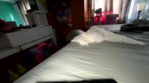 Snapshot of roarmance1 chatting on November 13, 8:08 pm roarmance1 online show from November 13, 8:08 pm