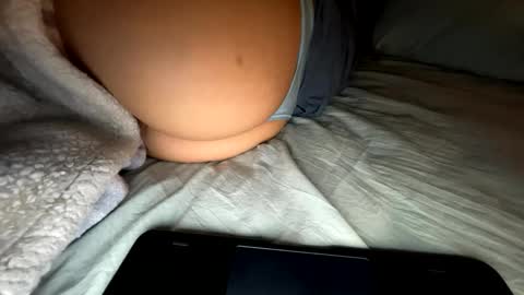 roarmance1 online show from January 7, 6:05 am