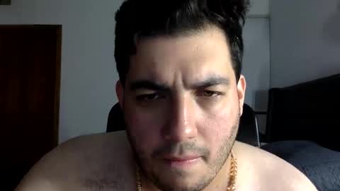 robbiepies online show from April 19, 9:52 am