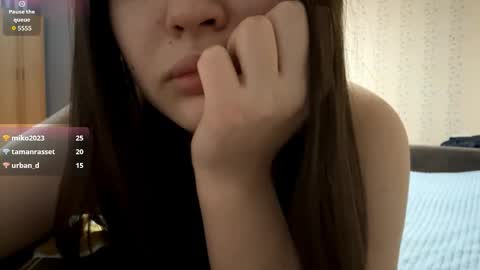 Snapshot of robbimckoy chatting on February 11, 1:49 pm Aya online show from February 11, 1:49 pm