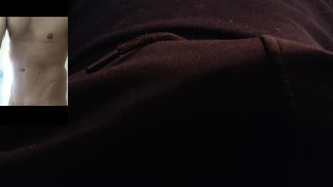 Snapshot of robby66_56 chatting on February 19, 9:58 pm robby66_56 online show from February 19, 9:58 pm