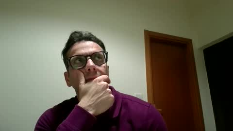 roberpierre_ho online show from May 13, 8:38 pm
