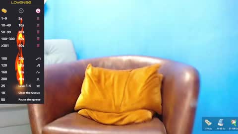 Snapshot of robert_kingg chatting on September 20, 7:26 pm robert_kingg online show from September 20, 7:26 pm