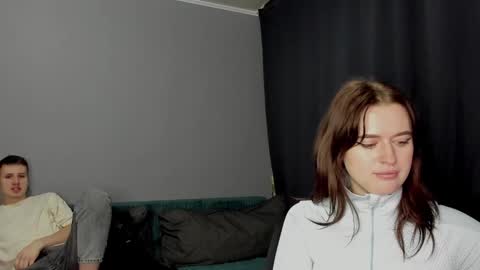 Snapshot of robert_lisa chatting on December 12, 2:44 pm Lisa and Robert i am online all days 900 am GMT3 online show from December 12, 2:44 pm