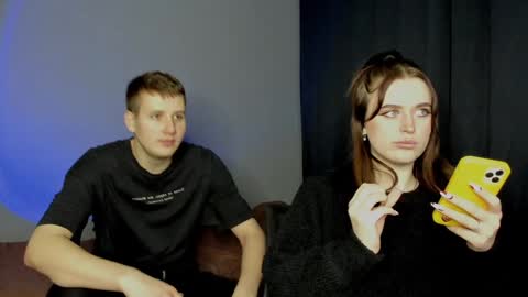 Snapshot of robert_lisa chatting on December 28, 1:59 pm Lisa and Robert i am online all days 900 am GMT3 online show from December 28, 1:59 pm