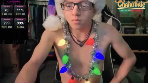 Snapshot of robertcicijr21 chatting on December 23, 1:03 am Robert Cici Jr. online show from December 23, 1:03 am